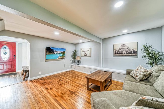 38 High St, House other with 3 bedrooms, 3 bathrooms and null parking in Sunapee NH | Image 6