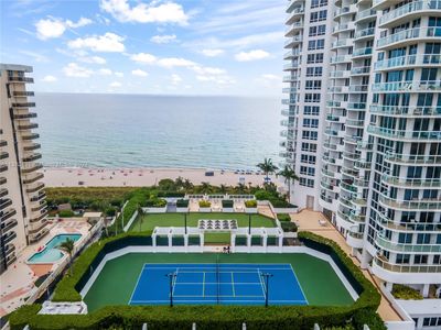 907 - 6365 Collins Ave, Condo with 2 bedrooms, 2 bathrooms and null parking in Miami Beach FL | Image 3