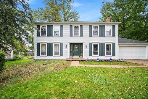 20710 Forestwood Drive, Strongsville, OH, 44149 | Card Image