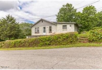 1083 Shannons Little Mtn Road, House other with 2 bedrooms, 1 bathrooms and null parking in Morristown TN | Image 1