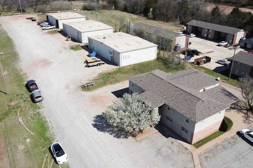 1002 E Virginia Ave, Stillwater, OK, 74075-7942 | Card Image