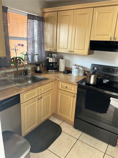 65-4331 W 11th Ln, Hialeah, FL, 33012-7714 | Card Image