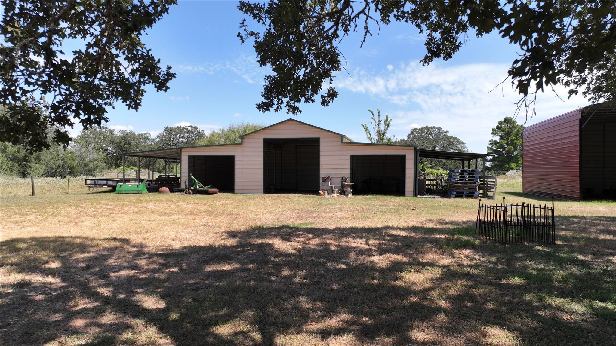 Farm in Smithville 4