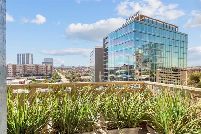 APT-722 - 2016 Main St, Condo with 2 bedrooms, 2 bathrooms and 1 parking in Houston TX | Image 23