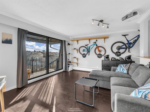 306-2222 Cambridge St, Vancouver, BC, V5L1E6 | Card Image