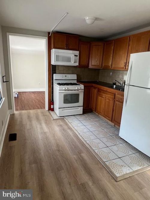 apt-a-201 Chester Ave, MOORESTOWN, NJ, 08057-3354 | Card Image