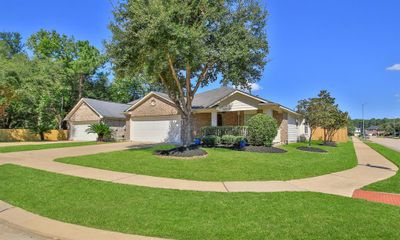 15722 Forest Creek Farms Drive, House other with 3 bedrooms, 2 bathrooms and null parking in Cypress TX | Image 2