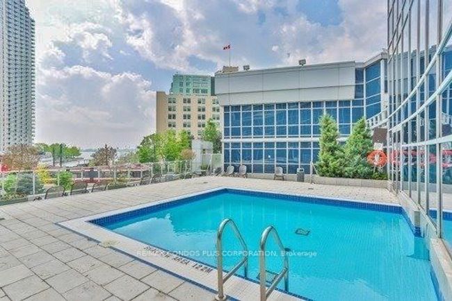 3403 - 208 Queens Quay W, Condo with 2 bedrooms, 2 bathrooms and 1 parking in Toronto ON | Image 8