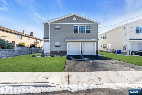 2 Rossi Ct, South Hackensack, NJ, 07606-1535 | Card Image