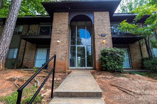 apt-3-326 Orchard Trace Ln, Charlotte, NC, 28213-5597 | Card Image