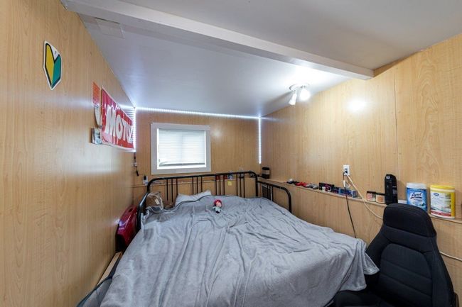 320 Holmes St, House other with 5 bedrooms, 2 bathrooms and null parking in New Westminster BC | Image 8