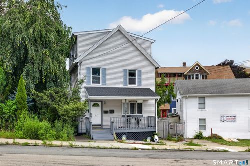 5 Manwaring St, New London, CT, 06320-5619 | Card Image
