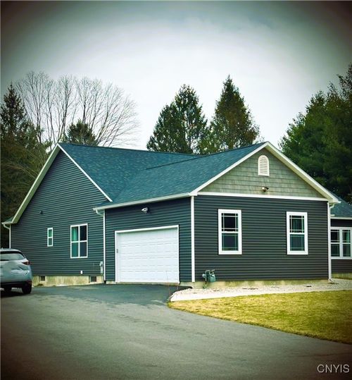 4 Water Tower Dr, Central Square, NY, 13036 | Card Image