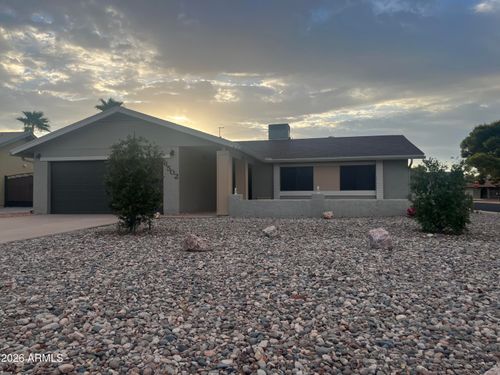 6502 W Mercer Ln, Glendale, AZ, 85304-3629 | Card Image