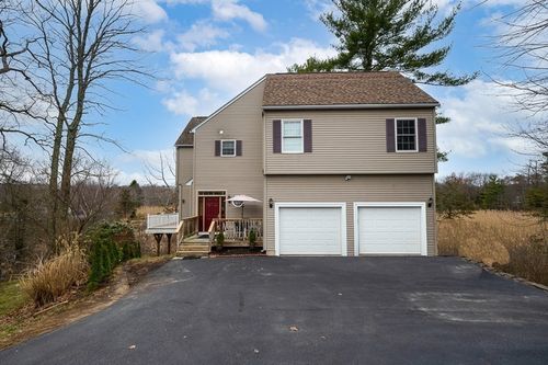 12 Cedar Dr, Webster, MA, 01570-1542 | Card Image