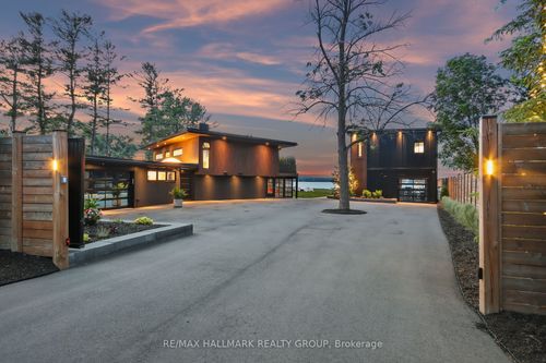 227 Grandview Rd, Nepean, ON, K2H8B9 | Card Image