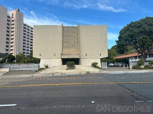 2510 Torrey Pines Rd, La Jolla, CA, 92037-3424 | Card Image