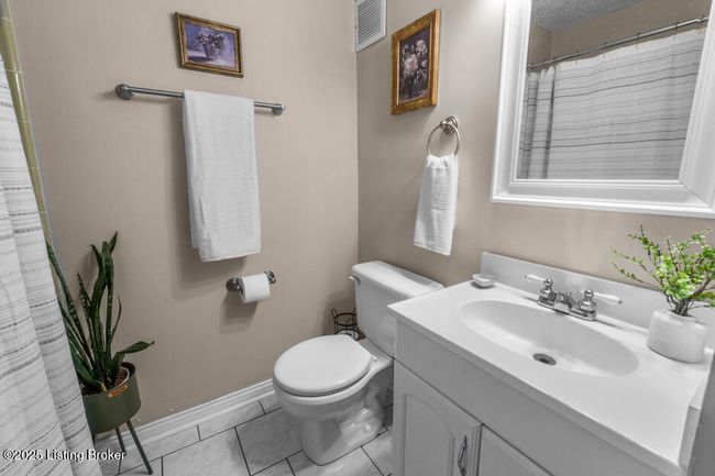 H10 - 6711 Gunston Ln, Condo with 2 bedrooms, 2 bathrooms and null parking in Prospect KY | Image 19