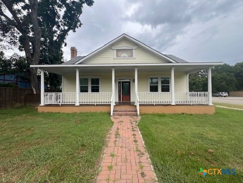 317 S Magnolia Ave, Luling, TX, 78648-3018 | Card Image