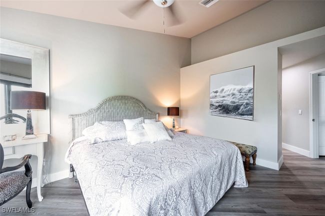 27113 Oakwood Lake Dr, House attached with 3 bedrooms, 3 bathrooms and null parking in BONITA SPRINGS FL | Image 19