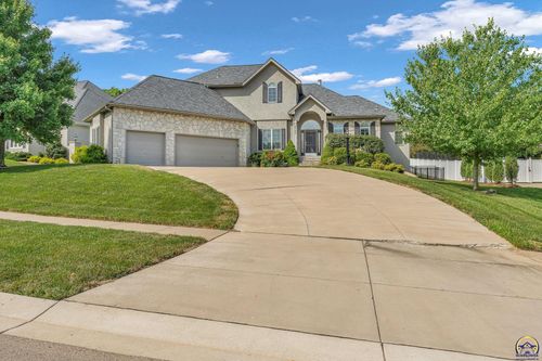 3743 Sw Clarion Park Dr, Topeka, KS, 66610-1277 | Card Image