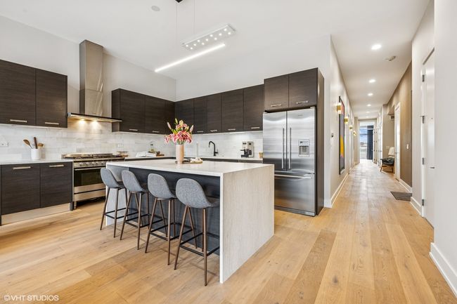 UNIT-4S - 122 S Aberdeen St, Condo with 3 bedrooms, 3 bathrooms and 1 parking in Chicago IL | Image 13