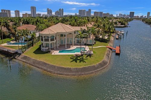 1130 Harbor Ct, Hollywood, FL, 33019-5029 | Card Image