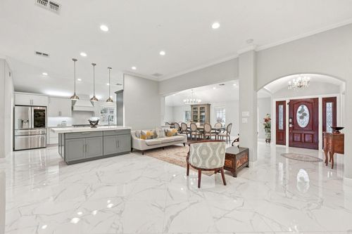 106 Mignon Ln, Houston, TX, 77024-4724 | Card Image