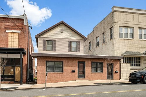 1023 Philadelphia St, Indiana, PA, 15701-1677 | Card Image