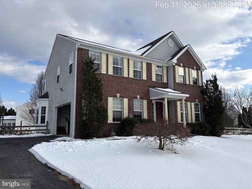 819 Chickamauga Dr, HARPERS FERRY, WV, 25425-3635 | Card Image