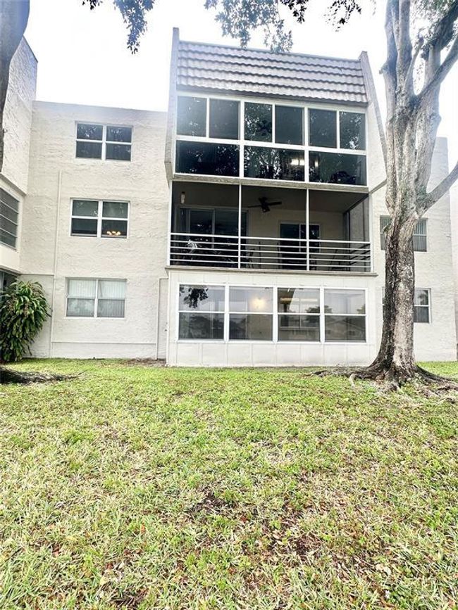 APT-108 - 9330 Lime Bay Blvd, Condo with 2 bedrooms, 2 bathrooms and null parking in Tamarac FL | Image 17