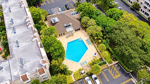 c-314-8103 Camino Real, Miami, FL, 33143 | Card Image