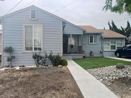 68 Madoline St, Pittsburg, CA, 94565-5840 | Card Image