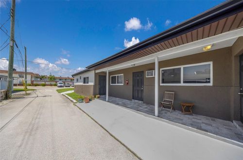 1807 N 17th Ave, Hollywood, FL, 33020-2817 | Card Image