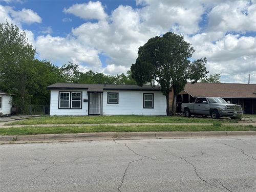 3613 Castleman St, Fort Worth, TX, 76119-2920 | Card Image