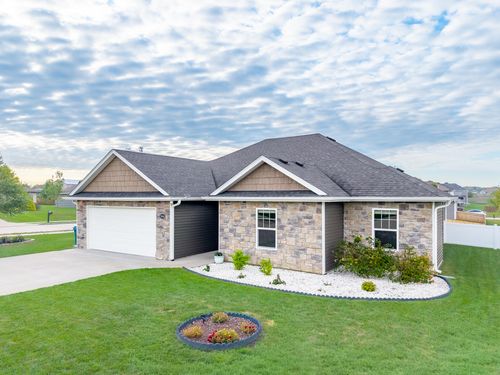 5066 Patriot Ln, ASHLAND, MO, 65010-9355 | Card Image