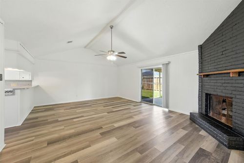 3410 Meadow Loop E, Pasadena, TX, 77505-2318 | Card Image