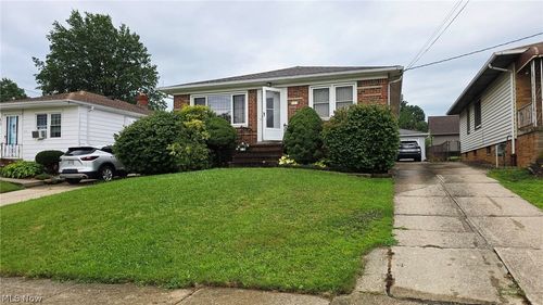 3001 Wales Ave, Parma, OH, 44134-3613 | Card Image