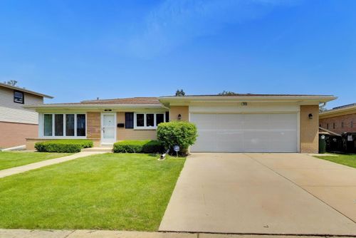 7630 Beckwith Rd, Morton Grove, IL, 60053-1022 | Card Image