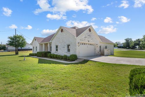 174 Edgewood Cir, Bandera, TX, 78003-4285 | Card Image