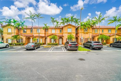 40-8526 Nw 107th Psge, Doral, FL, 33178-5226 | Card Image