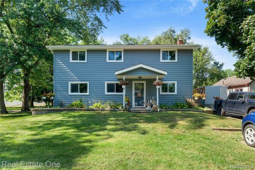 12118 Craig St, Romulus, MI, 48174-1107 | Card Image