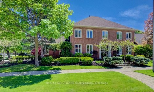 1300 Old Bridle Path, Oakville, ON, L6M1A4 | Card Image
