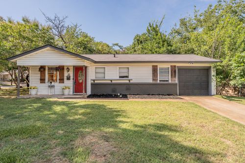 1904 Friar Tuck Dr, Arlington, TX, 76013-3425 | Card Image