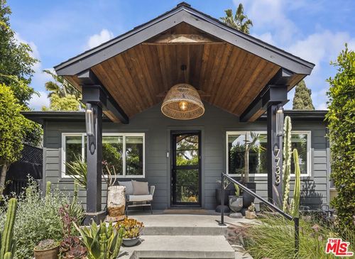 7733 Lexington Ave, West Hollywood, CA, 90046-5409 | Card Image