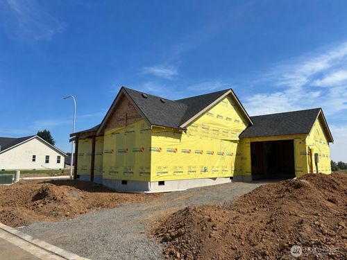 268 Eminence Ave, Winlock, WA, 98596-2404 | Card Image