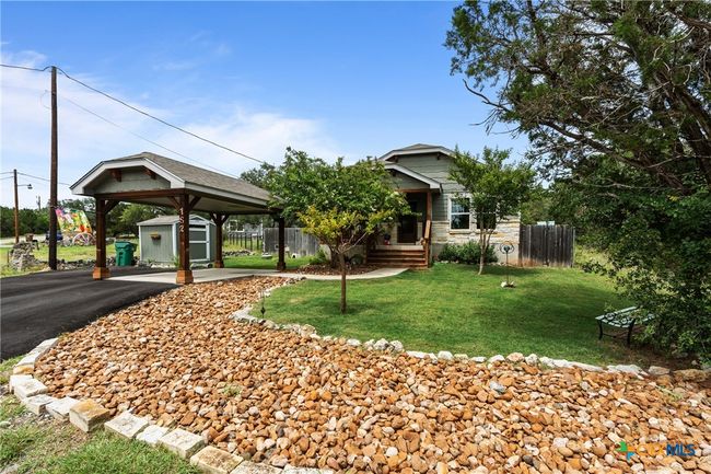 Front yard | Image 33
