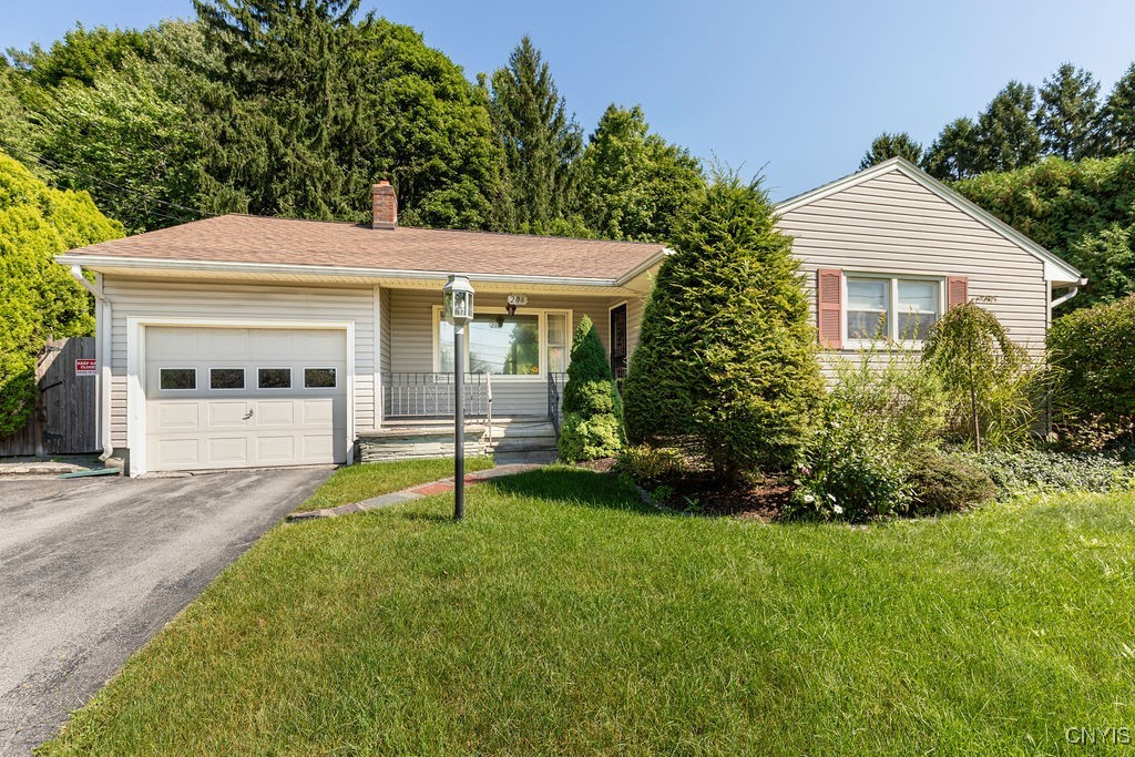 Terry Rd, Syracuse, NY 13209