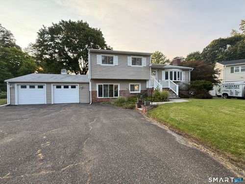 3 Victor Dr, Ridgefield, CT, 06877-3722 | Card Image