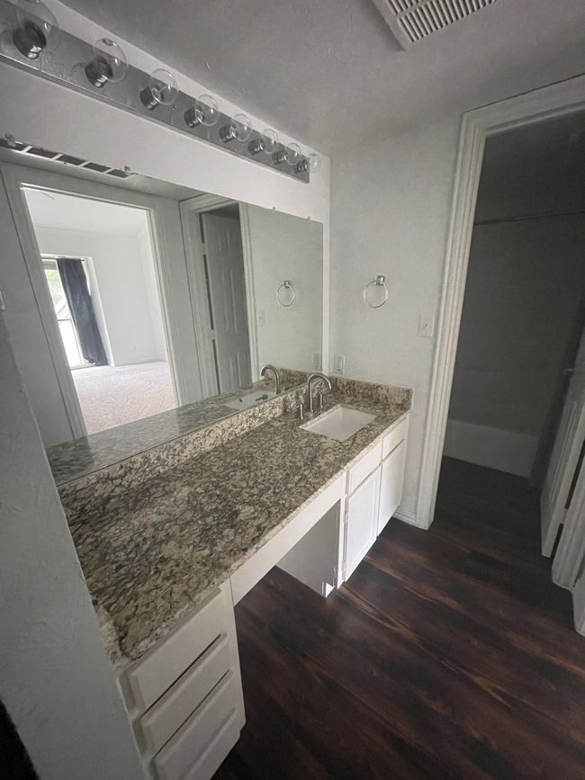 APT-2139 - 4517 N O Connor Rd, Condo with 1 bedrooms, 1 bathrooms and null parking in Irving TX | Image 21